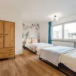 Apartment Lexapartments Altstadt Zentral 80qm In Lorenz *